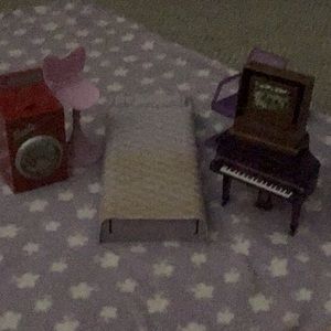 Small Barbie Accessory Lot